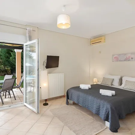 Villa Eleonas Luxury Homes *