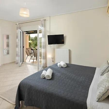 Eleonas Luxury Homes * Gardeládes