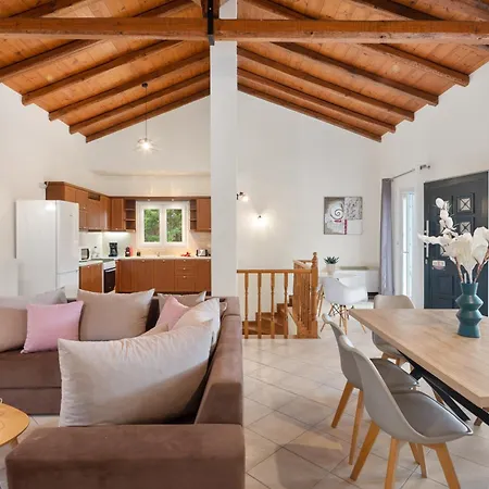 Eleonas Luxury Homes فيلة Gardeládes