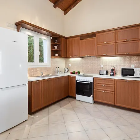 Eleonas Luxury Homes * Gardeládes