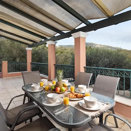 Eleonas Luxury Homes فيلة Gardeládes