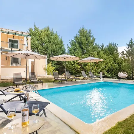 Eleonas Luxury Homes Вилла