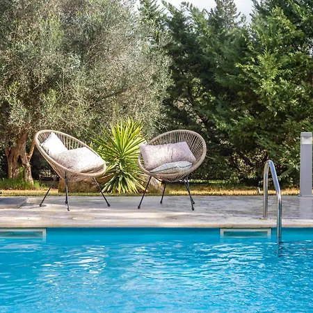 Eleonas Luxury Homes * Gardeládes