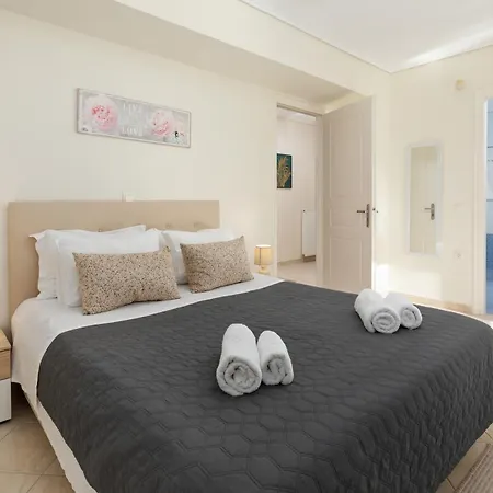 Villa Eleonas Luxury Homes Gardeládesz