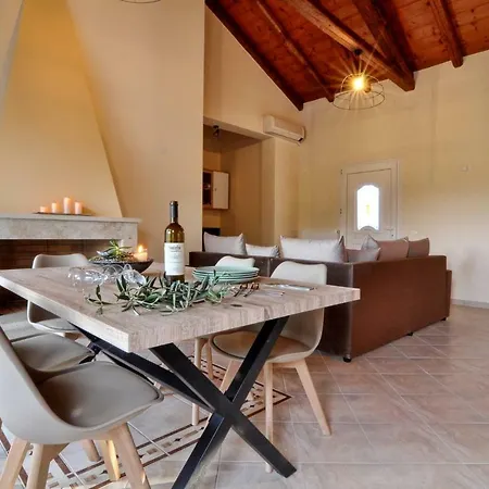 Eleonas Luxury Homes * Gardelades