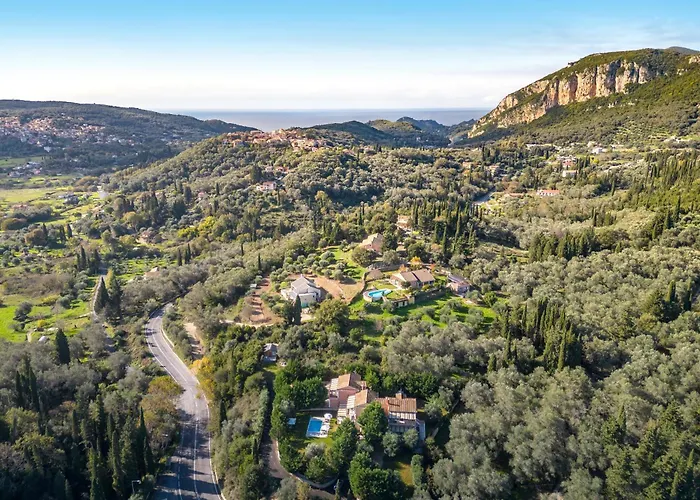 Eleonas Luxury Homes Villa Gardeládes