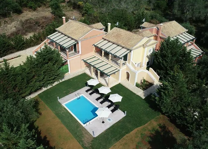 Eleonas Luxury Homes Villa Gardeládes