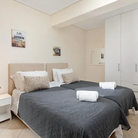 Eleonas Luxury Homes *