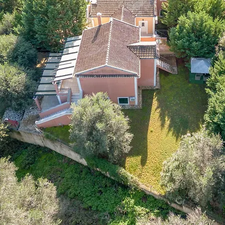 Eleonas Luxury Homes Gardeládes